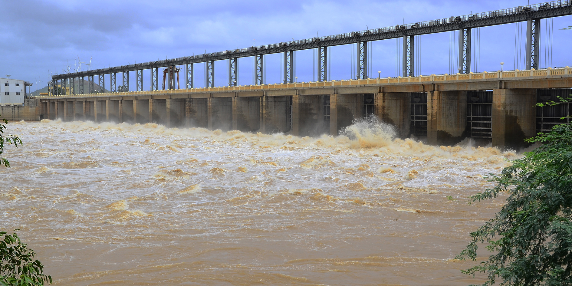 ಸಿಂಗಟಾಲೂರು ಏತ ನೀರಾವರಿ ಯೋಜನೆಯ ಬ್ಯಾರೇಜ್