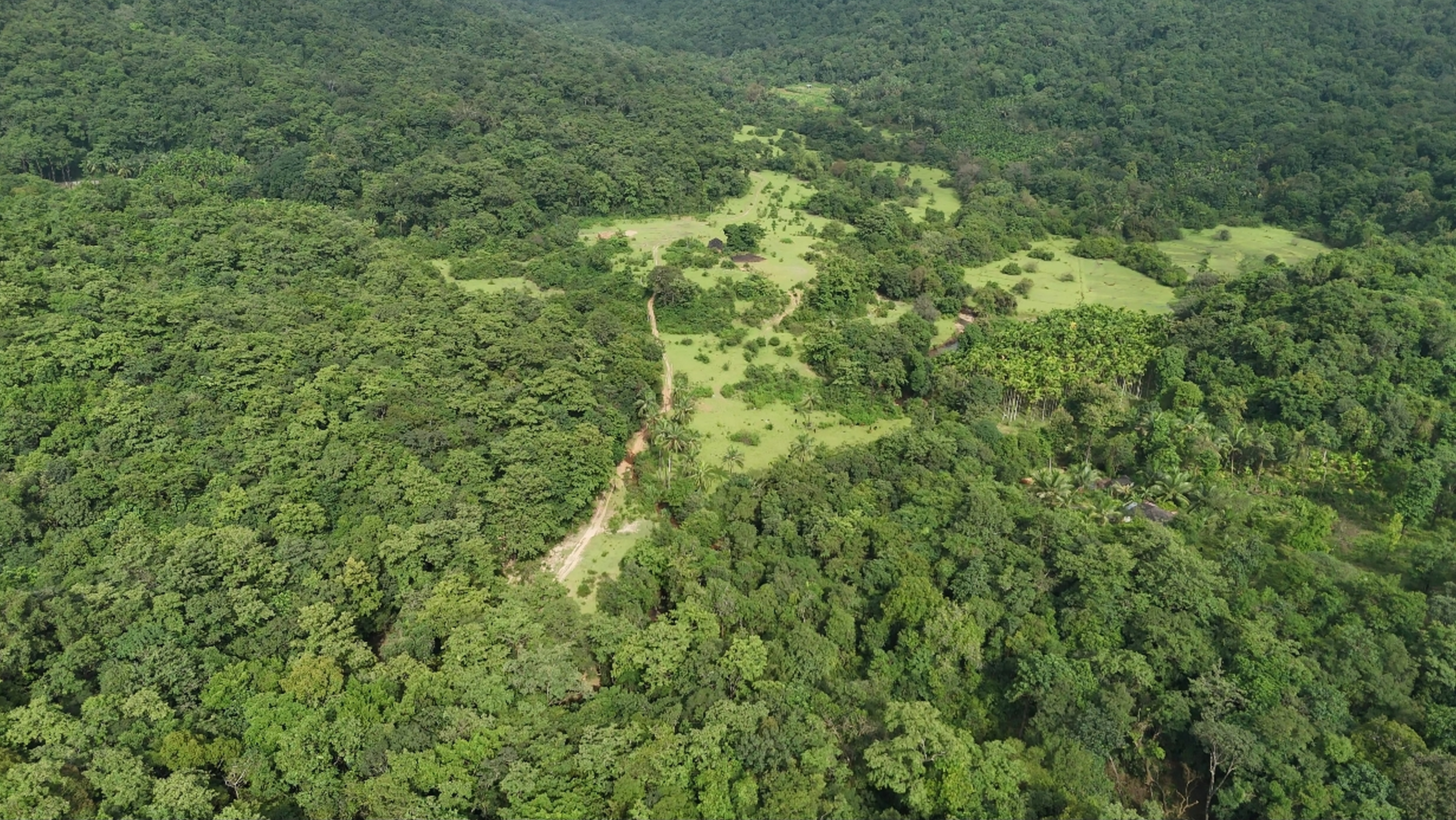 ಶರಾವತಿ ಪಂಪ್ಡ್ ಸ್ಟೋರೇಜ್ ಯೋಜನೆಗೆ ಸುರಂಗ ಮಾರ್ಗ ನಿರ್ಮಾಣಗೊಳ್ಳಬಹುದಾದ ಬೇಗೋಡಿ ಗ್ರಾಮ ಮತ್ತು ಸುತ್ತಲಿನ ಅರಣ್ಯ ಪ್ರದೇಶ