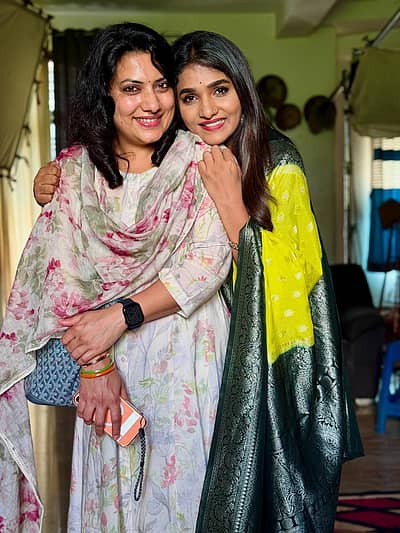 ನಿನಗಾಗಿ ಧಾರಾವಾಹಿ ರಚನಾ, ಜೀವಾ, ವಜ್ರೇಶ್ವರಿ, ದೇವಿ ಸೇರಿದಂತೆ ಸಾಕಷ್ಟು ಕಲಾವಿದರಿಗೆ ಹೆಸರು ತಂದು ಕೊಟ್ಟಿದೆ.