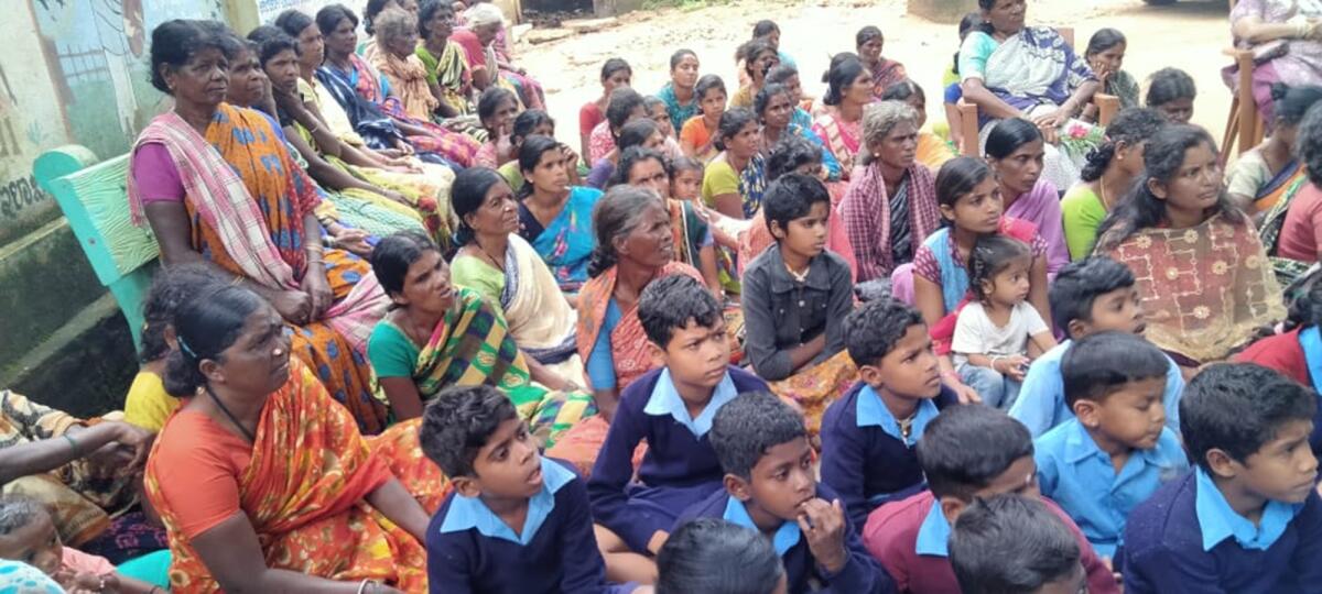 ಚಾಮರಾಜನಗರ ಜಿಲ್ಲೆಯ ಬಿಳಿಗಿರಿ ರಂಗನಬೆಟ್ಟ ಪಂಚಾಯಿತಿ ವ್ಯಾಪ್ತಿಯ ಪೋಡುಗಳಲ್ಲಿರುವ ಆದಿವಾಸಿಗಳು