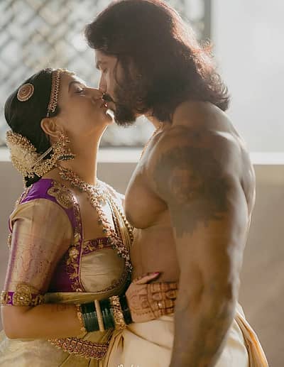 ನವೆಂಬರ್ 10ರಂದು ನಟಿ ರಜಿನಿ ಅವರು ಅರುಣ್ ವೆಂಕಟೇಶ್ ಜೊತೆಗೆ ಸಪ್ತಪದಿ ತುಳಿದಿದ್ದಾರೆ. ಬೆಂಗಳೂರಿನಲ್ಲಿ ನಡೆದ ವಿವಾಹದಲ್ಲಿ ಕಿರುತೆರೆ ನಟ ಹಾಗೂ ನಟಿಯರು ಬಂದು ನವಜೋಡಿಗೆ ಶುಭ ಹಾರೈಸಿದ್ದಾರೆ.