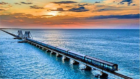 भारत के इन 8 पुलों से अपनी नजरें नहीं हटा पाएंगे आप, एक बार जरूर देखें!