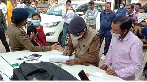 3 दर्जन आपे वाहनों को आरटीओ ने किया जब्त