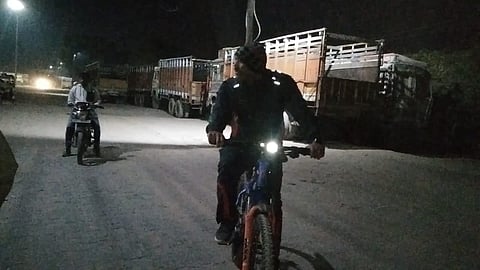 साइकिल से गश्त पर निकले कोतवाली थाना प्रभारी