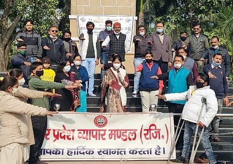 मतदाता जागरूक अभियान का शुभारंभ, शत प्रतिशत मतदान कराने के लिए ली शपथ