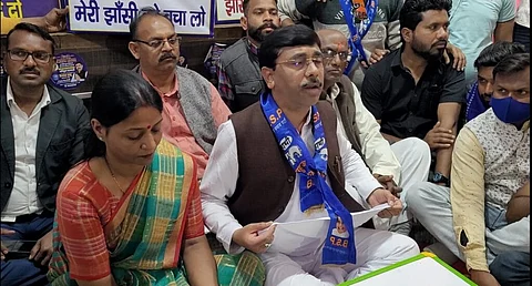 रवि शर्मा पर बसपा प्रत्याशी पूर्व विधायक कैलाश साहू ने गंभीर आरोप लगाया है।