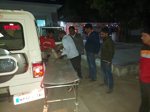तहसीलदार सुनील भदोरिया ने मानवता का परिचय देते हुए