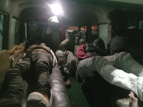 घटना की जानकारी लगने पर मौके पर मो थाना भिंड की 108 की टीम मौके पर पहुंचे