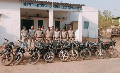 पुलिस की बड़ी कारवाई,अलग अलग शहरों से चुराते थे बाइक