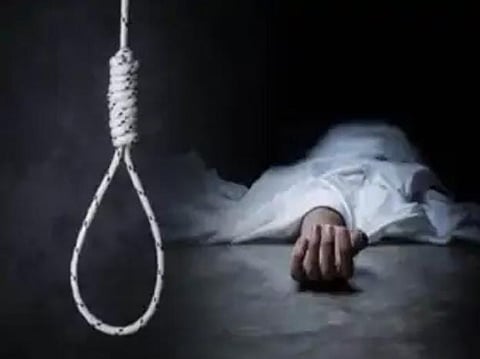 प्रेमिका मिलने नहीं आई तो प्रेमी ने किया सुसाइड