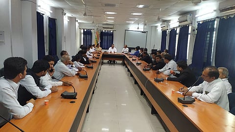 तंबाकू निषेध दिवस के अवसर पर अधिवक्ताओं को दिलाई तंबाकू छोड़ने की शपथ