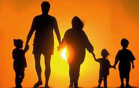 अपनी फैमिली के साथ ये जानकारी जरूर शेयर करनी चाहिए।