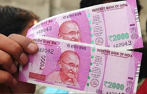 देश में 2000 के नकली नोटों की तादाद बढ़ चुकी है, ऐसे करें पहचान!