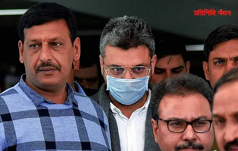 मैच फिक्सर चावला गिरफ्तार होकर आया भारत, फंस सकते हैं कई क्रिकेटर
