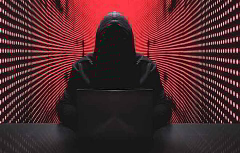 अब बिना OTP पैसे उड़ा लेते हैं हैकर्स, बचना कैसे है जानिए