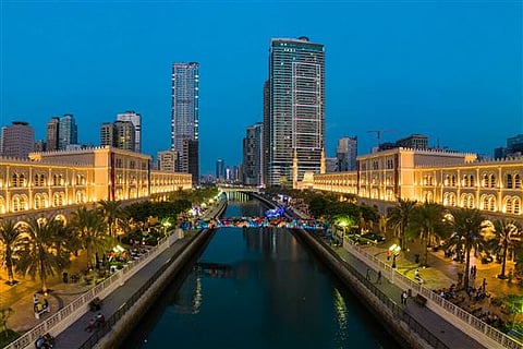 الشارقة تمضي بخُطى واثقة لترسيخ مكانتها الاقتصادية