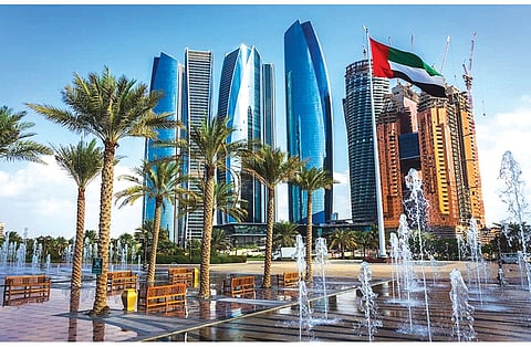 تشهد الإمارات نشاطًا ملحوظًا لحاملي التأشيرة الذهبية في تملك العقارات والاستثمار فيها