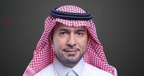 "ماجد الحقيل" وزير البلديات والإسكان السعودي