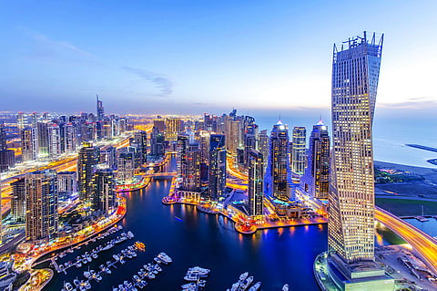 القطاع العقاري في الإمارات يشهد نموًا مستمرًّا