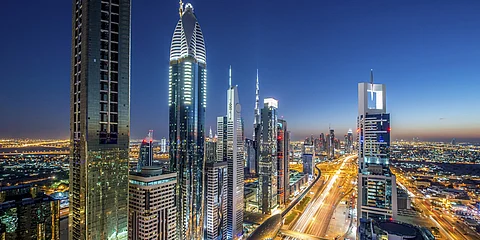 شركات التطوير العقاري في الإمارات تحقق أرباحًا مجمعة