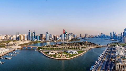 الشارقة تُصدر قرارًا جديدًا لتنظيم مشاريع التطوير العقاري والبنية التحتية