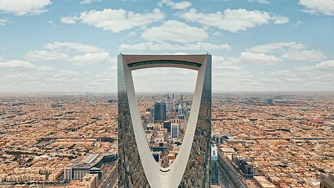 نمو الطلب على مراكز البيانات بالمملكة يُعزّز الاستثمار العقاري