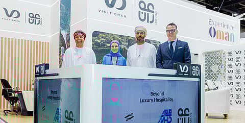 عقب توقيع اتفاقية تطوير منتجع جديد بعُمان