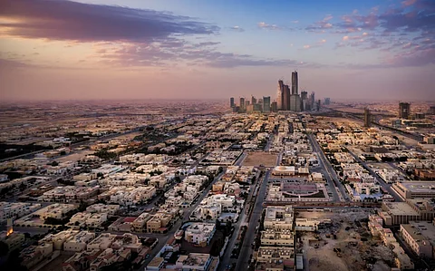 السعودية تفرض رسومًا على العقارات الشاغرة