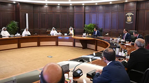 خلال الاجتماع