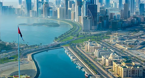 المنطقتَان الوسطى والشرقية بالشارقة تسجِّلان ارتفاعًا في التداولات العقارية