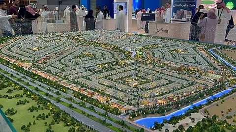 نموذج لمشاريع على الخارطة بأحد المعارض العقارية في السعودية