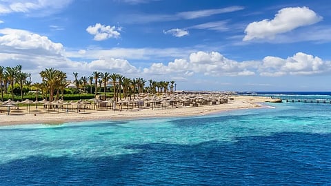 أحد شواطئ البحر الأحمر في مصر