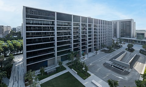 مجمّع "التياترو رزيدنسز" السكني في الجادة