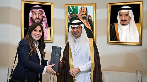 ماجد الحقيل خلال لقائه مع وزيرة الإسكان المصرية راندة المنشاوي