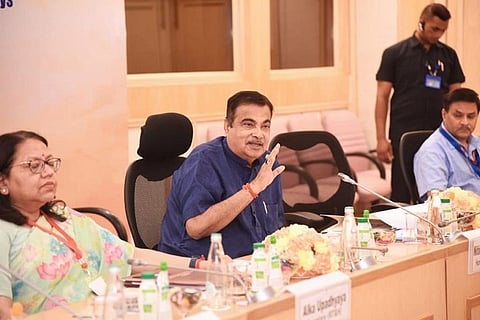 Gadkari meets state, UT transport ministers to discuss concurrent policy matters