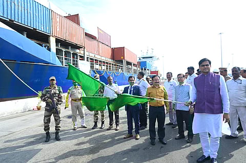 Shantanu Thakur flags off direct container shipping service between Tuticorin to Maldives