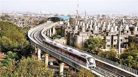 Titagarh Wagons secures Rs 857 cr contract for Surat Metro Rail Phase-I Project from GMRC