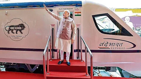 PM Modi flags off 5 new Vande Bharat Express trains at Rani Kamalapati Station in Bhopal