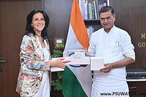 Minister for Power & New & Renewable Energy RK Singh with Chrysoula Zacharopoulou, France's Minister of State for Development, Francophonie and International Partnerships on June 13
