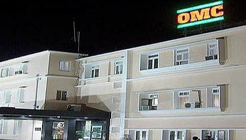 OMC inks pact with Hindalco to supply raw minerals to alumina refinery