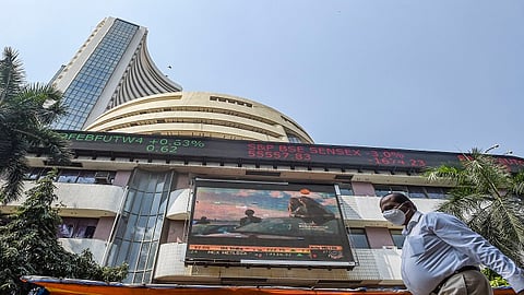 Stock markets fall in early trade as fresh foreign fund outflows hurt sentiment