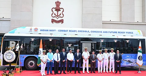 Indian Oil equips Indian Navy with Green Hydrogen fuel cell bus