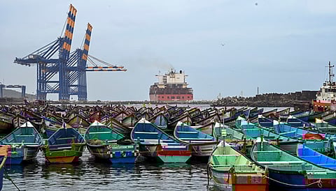 Kolkata Port announces launch of cargo services between Haldia and UAE