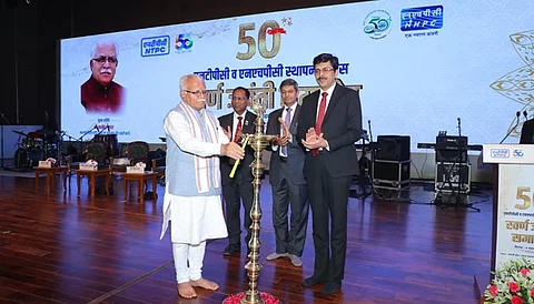 Power Minister hails NHPC and NTPC for their stable & continuous power supply