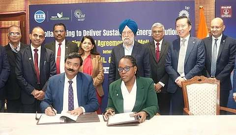 EIL, bp sign MoU to collaborate on capability to support oil, gas and refining activities