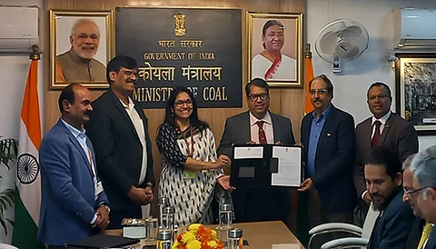 Govt issues LoAs to selected applicants under financial incentive scheme for coal gasification
