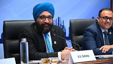 Q4 FY25: Indian Oil sees 50% jump in net profit despite losses on domestic LPG sale