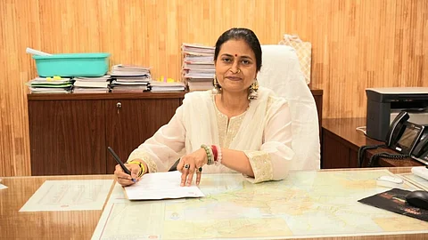 Alt="Ity Pandey (IRTS)"