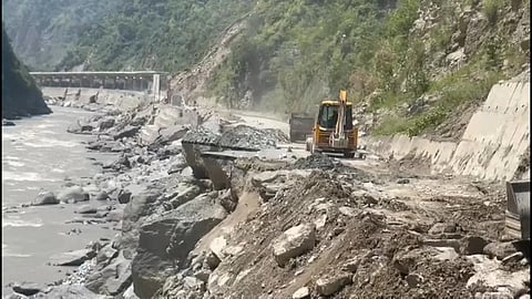 NHAI begins restoration of flood-ravaged Kiratpur-Manali section in HP