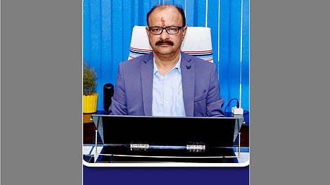 Alt="Manoj Kumar Agarwal"
